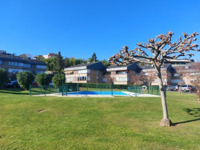 Hondarribia con piscina, parking y terraza